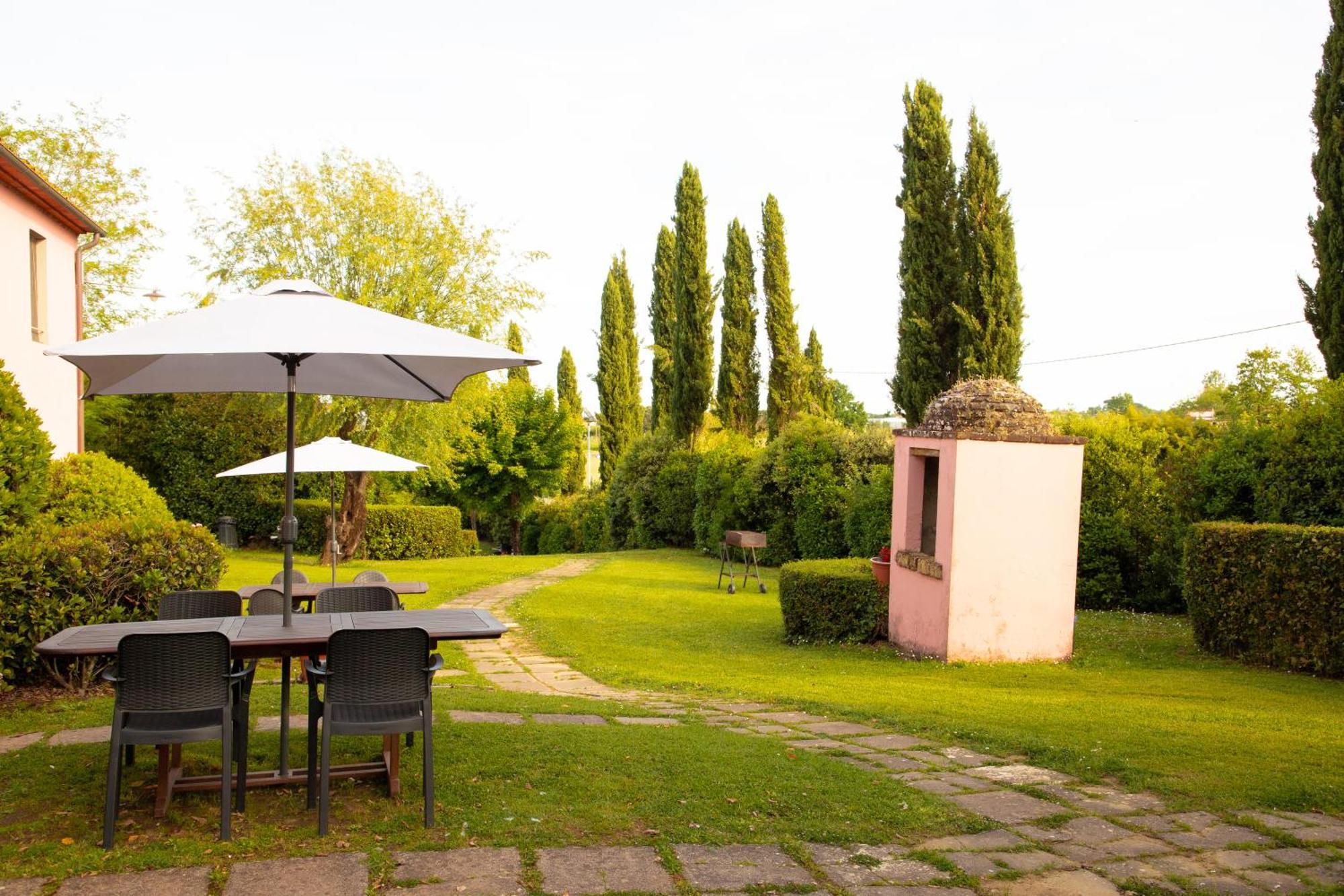 La Pescaia Casa Vacanza Larciano Bagian luar foto